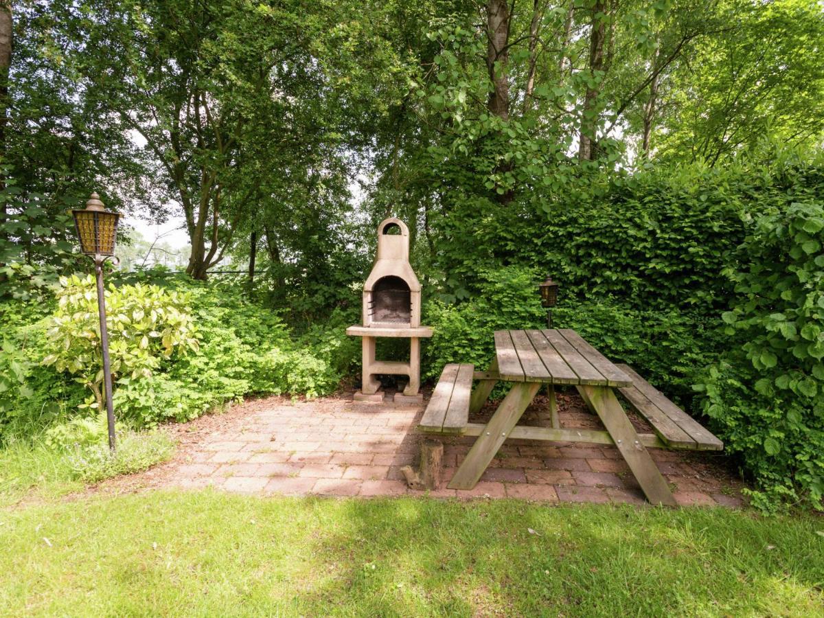 Villa With Spacious Garden Near Heeten Eksteriør billede