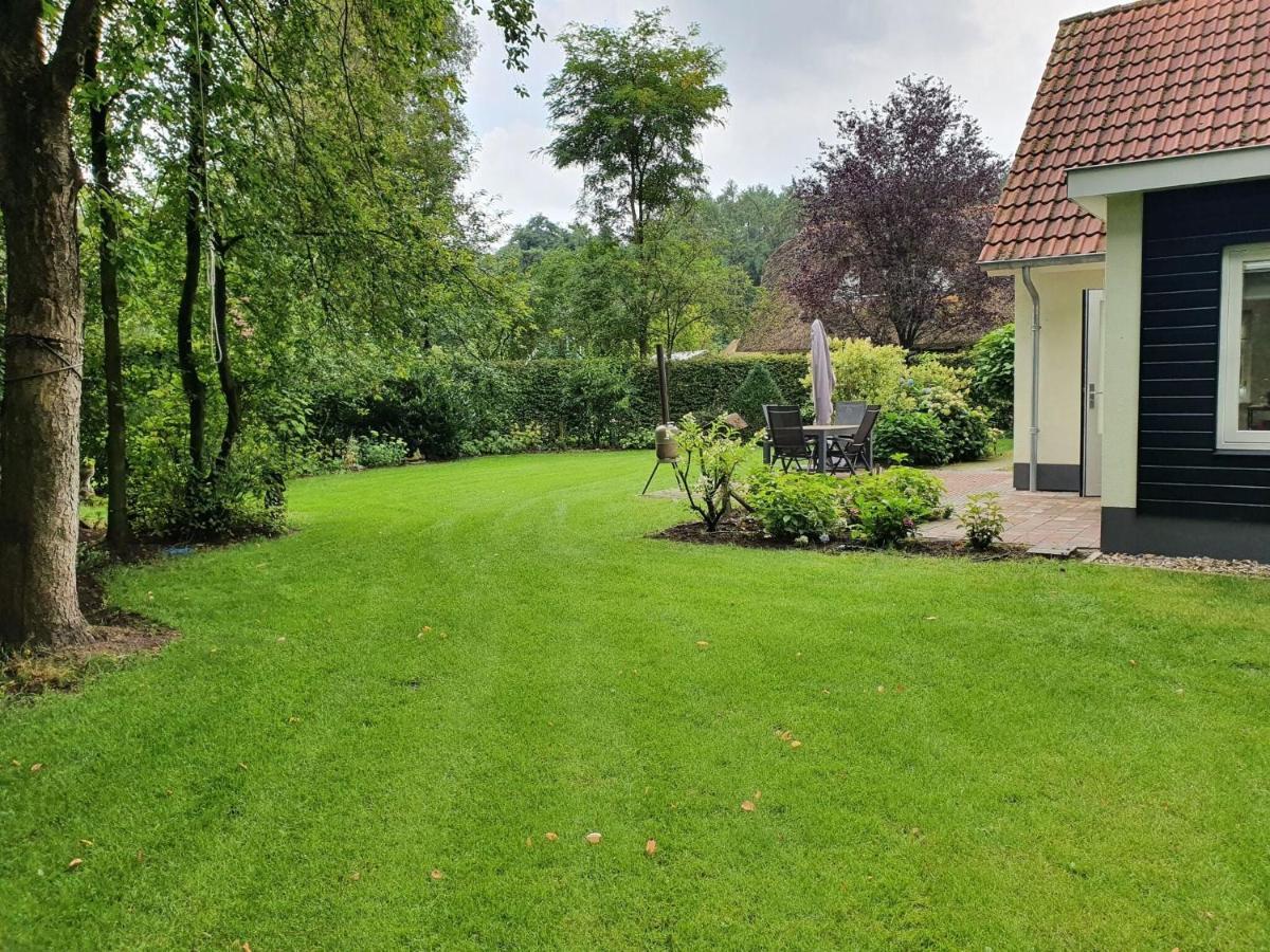 Villa With Spacious Garden Near Heeten Eksteriør billede