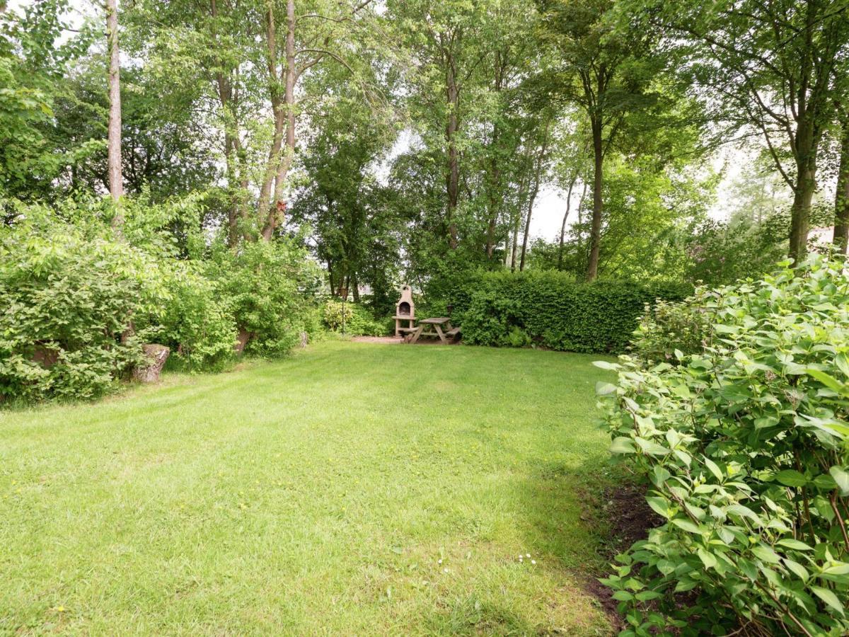 Villa With Spacious Garden Near Heeten Eksteriør billede