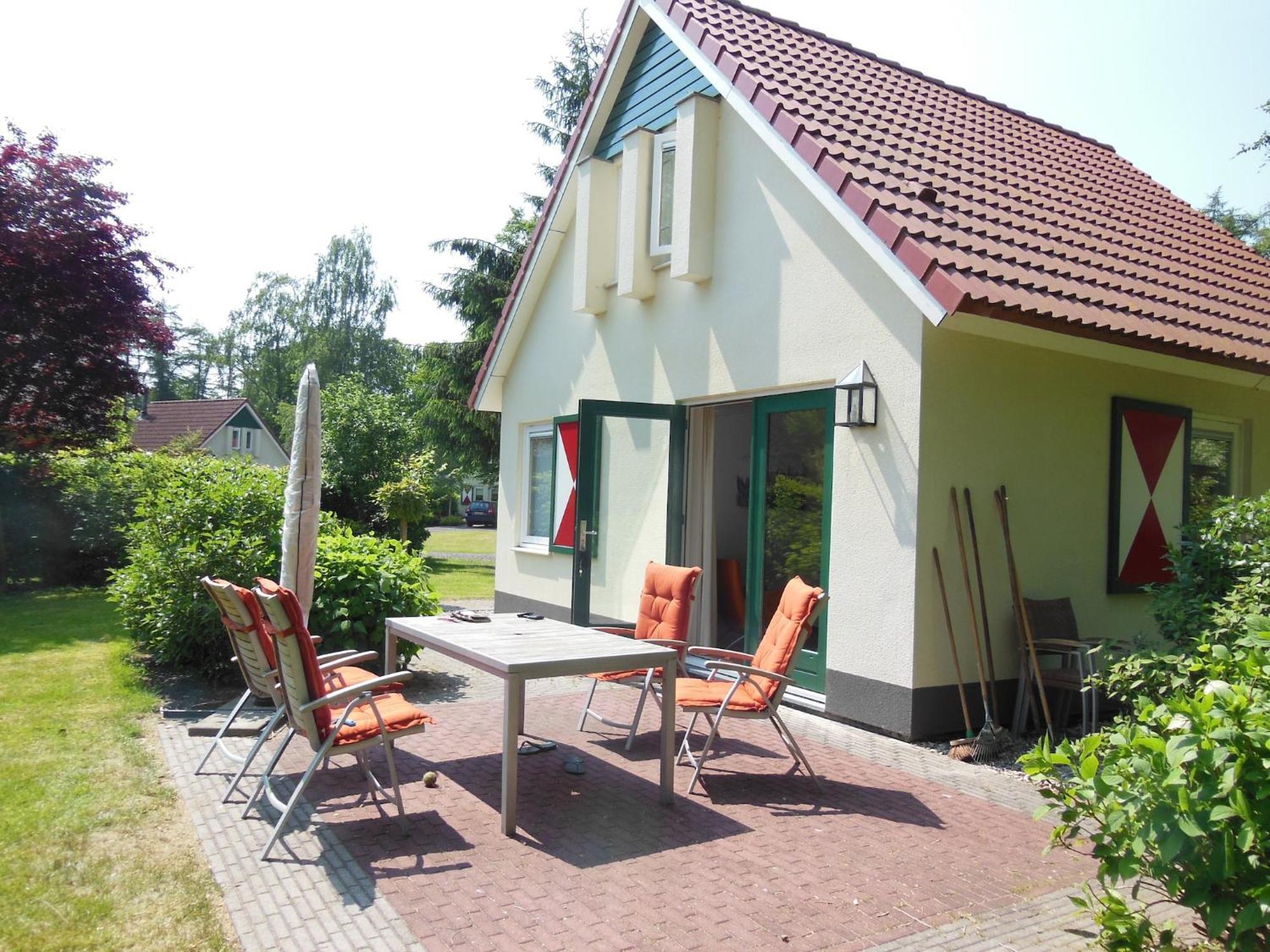 Villa With Spacious Garden Near Heeten Eksteriør billede