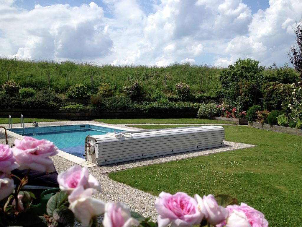 Villa With Spacious Garden Near Heeten Eksteriør billede